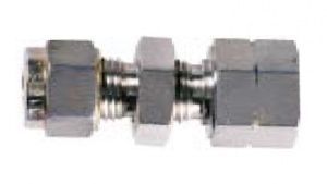 Штуцер с внутренней резьбой для установки в панель. Дюймовый диапазон