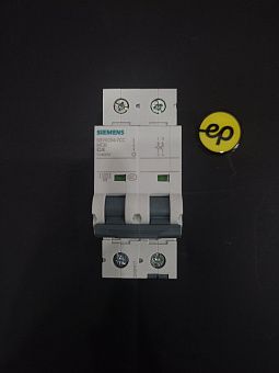 Автоматический выключатель Siemens 5SY6204-7CC 400В, 2 полюса, 4A